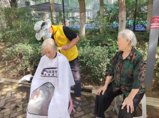 魯商服務(wù)便民舉措常態(tài)化，社區(qū)服務(wù)織就幸福網(wǎng)