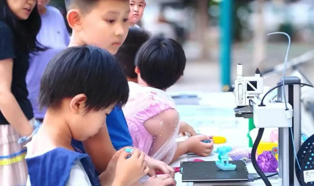 魯商服務(wù)社區(qū)活動“玩”出圈！業(yè)主直呼：太會了！