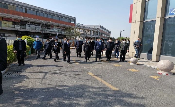 山東省復(fù)工復(fù)產(chǎn)調(diào)研小組蒞臨魯商物業(yè)東營項目視察，并予以高度贊揚！